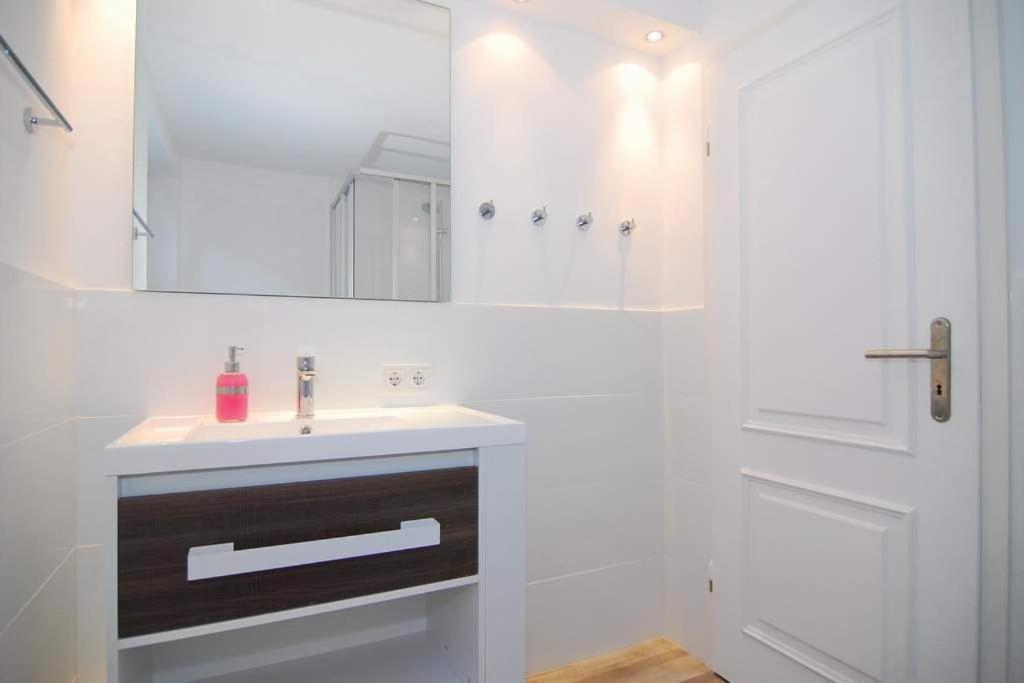 Olympia Haus 1, Whg 1 Apartment *